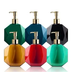 Distributore di balsamo di alta qualità 300 ml500ml pompa d'oro colore personalizzato Shampoo e bottiglia Dispenser di Gel doccia per il commercio all'ingrosso dell'hotel