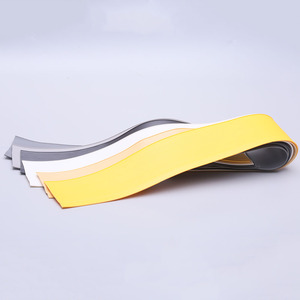 Plinthe en vinyle PVC ignifuge moderne et flexible avec structure de plinthe <span class=keywords><strong>pour</strong></span> usage en appartement - Product Image 2