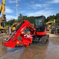 Mini-excavatrice sur chenilles d'occasion NOVUS U55 5T avec moteur et système hydraulique fiables, idéale pour les travaux de construction et de terrassement
