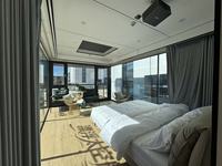 Rumah Modular Kapsul Pintar OEM Kustom, Kabin Pemanas Lantai dengan Dapur & Kamar Mandi Lengkap untuk Proyek Glamping B&B yang Indah
