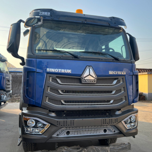 Camión Tractor Logístico Usado Sinotruk Euro2 Diésel 6X4 con Volante a la Izquierda, HOWO de 10 Ruedas, Capacidad de Carga de 21-30T, 371hp, Cámara Trasera de 360° - Product Image 1