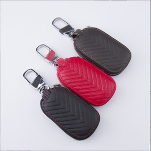 OEM PU cuir <span class=keywords><strong>clé</strong></span> de voiture étui V-motif fermeture éclair sac couverture complète voiture Logo personnalisé Anti-perte anti-rayures Camry Corolla <span class=keywords><strong>Yaris</strong></span> - Product Image 2