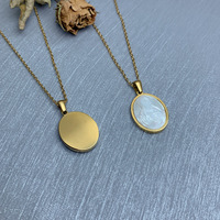 Collier pendentif en or 18 carats avec coquille de nacre, Vierge Marie et Sacré-Cœur de Jésus, pour la foi catholique