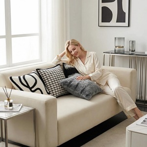 <span class=keywords><strong>Coussin</strong></span> de canapé personnalisable en polyester noir et or de luxe, style japonais abstrait, broderie au trait, avec rembourrage en coton PP - Product Image 2