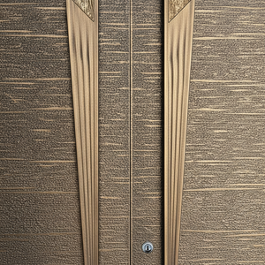 <span class=keywords><strong>Puerta</strong></span> de Entrada Frontal Moderna Personalizada Antirrobo de Aluminio Fundido con <span class=keywords><strong>Doble</strong></span> <span class=keywords><strong>Hoja</strong></span> Abatible y Manija con Diseño de <span class=keywords><strong>Hoja</strong></span> de Oro en V para Villa - Product Image 2