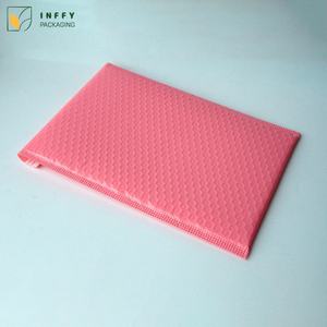 Customized Matte Honeycomb Cardboard Padded Bubble Mailer <b>Packaging</b> <b>Bags</b> T-Shirt <b>Bag</b> for Clothing - Product Image 1