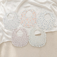 Bib Bayi Berbentuk U dari Kain Kasa Katun Murni yang Lembut dan Menyerap dengan Trim Ruffle untuk Balita dan Bayi Baru Lahir Usia 0-36 Bulan.