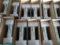 DC 24V 60W 430ml Armoire de stockage de batterie verticale Pile de charge Boîte d'armoire électrique Déshumidificateur industriel