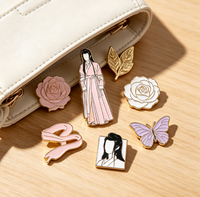 Broches en alliage de zinc émaillé haute brillance, badges métalliques personnalisés, épingles de mode pour événements et cadeaux souvenirs