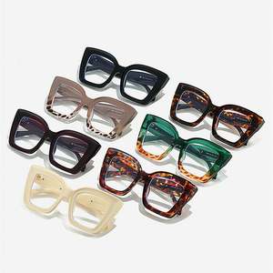 Lunettes de vue anti-lumière bleue surdimensionnées tendance 2025 avec logo personnalisé, montures carrées colorées de grande taille pour femmes - Product Image 5