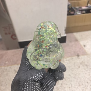 Jouet à presser en bois Père Noël scintillant, anti-stress créatif à rebond lent, cadeau pour les 14 ans et plus - Product Image 2
