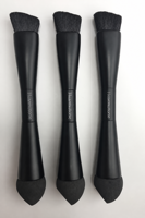 Pinceau de Maquillage Professionnel de Luxe Végétalien 4-en-1 Personnalisé de Haute Qualité pour le Mélange des Teintes, Outil Unique, Marque Privée, Noir, Vente en Gros