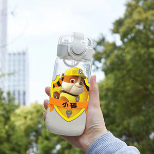 Gourde portable en plastique à motif de chien, résistante aux hautes températures, avec design de personnage de dessin animé mignon, pour l'extérieur - Product Image 4