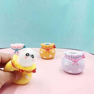 Ours de poche anti-stress en PU de haute qualité, modèle lapin porte-bonheur, jouet animal à presser, très populaire - Product Image 4