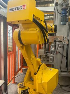 ระบบแยกชิ้นส่วนหุ่นยนต์ Wotec พร้อมเกียร์บ็อกซ์ PLC สำหรับงานหล่อขึ้นรูป รับน้ำหนักได้ 800 กก. มอเตอร์ไฟฟ้า ป้องกันน้ำและฝุ่นระดับ IP65 ดีไซน์ 4 ขากรรไกร - Product Image 5