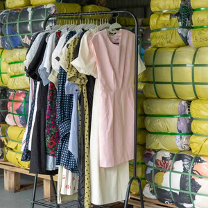 WS05 Abito Usato da <span class=keywords><strong>Donna</strong></span> Estivo in Poliestere/Cotone, Colori Misti, Alta Qualità, Seconda Mano, Stile <span class=keywords><strong>Classico</strong></span> e Durevole - Product Image 1