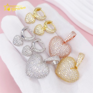 <span class=keywords><strong>Pas</strong></span> <span class=keywords><strong>cher</strong></span> prix 925 en argent Sterling bijoux de mode hommes entièrement glacé VVS <span class=keywords><strong>diamant</strong></span> Moissanite coeur <span class=keywords><strong>pendentif</strong></span> avec boucles d'oreilles - Product Image 5