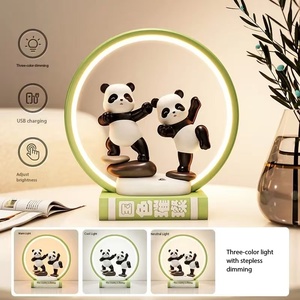Lámpara LED Decorativa de Resina con Diseño de <span class=keywords><strong>Panda</strong></span> Pintado a Mano, Ecológica, con Función Táctil y Regulable, Recargable por USB, en Oferta - Product Image 4