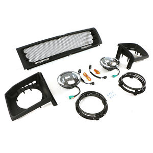 Grille avant de voiture noire en ABS modifié de pièces automobiles avec barre lumineuse à LED adaptée pour PAJERO <span class=keywords><strong>V33</strong></span> V43 V31 V32 - Product Image 4