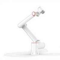 Robot collaboratif articulé pour la soudure avec guidage intuitif par la main et sans programmation