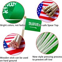 Mini drapeau agitant la main en polyester 14*21cm personnalisé Petits drapeaux de sport à impression numérique design arabie saoudite