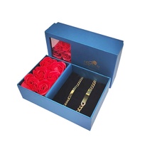 Bijoux de mode de haute qualité Nom personnalisé Bracelet de Couple en métal avec boîte à bijoux rose éternelle pour les amoureux