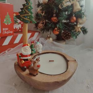 Joyeux Noël - Bougie parfumée en forme de Père Noël - Décoration de la maison - Fournitures de fête - Cadeau de Noël - Décorations de Noël 2026 - Bougies - Product Image 1