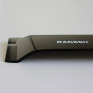 VENTANA NEGRA VIENTO Sol Lluvia DEFLECTORES PUERTA VISORES <span class=keywords><strong>KIT</strong></span> de 4PCS <span class=keywords><strong>para</strong></span> FORD RANGER T7 2015 2016 2017 2018 Accesorios - Product Image 5