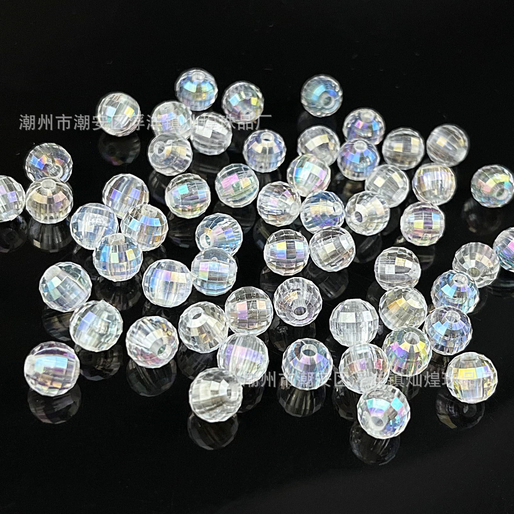 Perles de terre irisées transparentes
