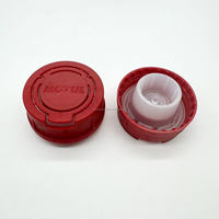 Bouchons de bouteille en plastique rouge pour huile moteur diesel industrielle, avec bec verseur pour bouteille d'huile moteur en plastique