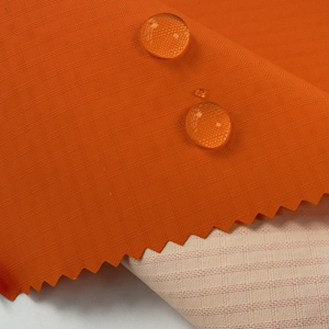 Tissu en taffetas de nylon à double ligne à carreaux orange vermillon avec revêtement en membrane PU spéciale pour veste <span class=keywords><strong>longue</strong></span> en duvet de canard pour femme - Product Image 6