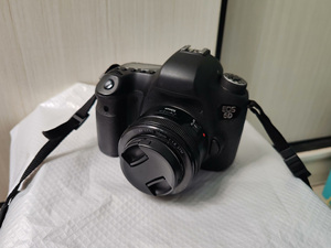 Appareil photo reflex numérique plein format compact d'occasion EOS-6D 20,2 MP avec <span class=keywords><strong>carte</strong></span> <span class=keywords><strong>SD</strong></span>, vidéo Full HD et Wi-Fi - Product Image 1