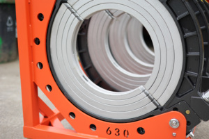 เครื่องเชื่อมท่อพลาสติกขนาด 315-630 มม. รุ่น Hot Sale 380V HDPE แบบเชื่อมชน พร้อมแผ่นทำความร้อนเคลือบ PTFE คุณภาพสูง - Product Image 4