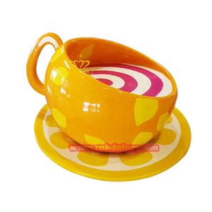 Negozi di strada commerciale scultura decorativa in resina in fibra di vetro tazza di caffè a forma di cerchio arte per <span class=keywords><strong>la</strong></span> progettazione del paesaggio sedia tavolo - Product Image 3