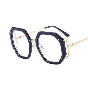 Lunettes de lecture carrées polygone Anti-lumière bleue pour femmes, mode <span class=keywords><strong>2023</strong></span> marque de luxe Design lunettes transparentes pour femmes monture de lunettes - Product Image 3