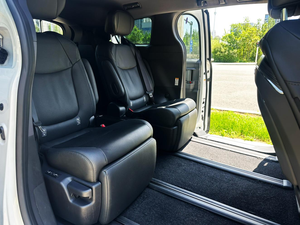 Para <span class=keywords><strong>Sienna</strong></span> Híbrida <span class=keywords><strong>2023</strong></span>, MPV Automática con Volante a la Izquierda, Neumáticos R17, Velocidad Máxima de 180 km/h, Ahorro de Combustible, para Uso Familiar y Comercial - Product Image 5