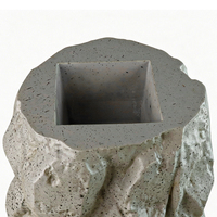 Figurine en résine Wabi Sabi imitation pierre, peinte à la main, forme irrégulière, style amour, accent rustique intérieur/extérieur