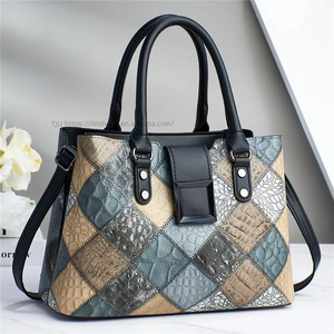 Hot Sale PU Leather Fashion <b>Handbag</b> Shoulder Messenger Bag Ladies Middle-aged Mother <b>Chains</b> Cover Polyester Tanjing - Product Image 6