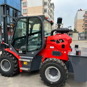 Vehículo Todoterreno de 3.5 Toneladas con Tracción en las 4 Ruedas para Construcción y Agricultura, Modo 4x4, Gran Potencia y Capacidad de Acceso para Condiciones de Trabajo Difíciles - Product Image 1