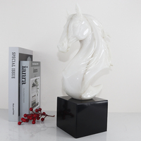 Sculpture de tête de cheval en résine et marbre imitation onyx blanc, finition brillante, sculptée à la main, ornement de luxe pour la décoration de bureau, de maison, d'hôtel, cadeau d'affaires