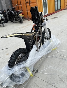 Surron Ultra Bee Supermotos sepeda motor, sepeda motor Off-Road 74V 21KW 60AH Street hukum 100km/jam buatan Tiongkok - Product Image 6