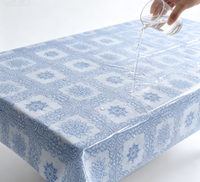 Nappe en tissu brocart PE imprimé, imperméable, résistante à l'huile et aux taches, motif feuillage, jetable, très légère, pour usage sur table.
