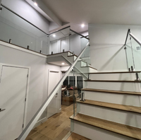 Garde-corps d'escalier en verre balustres balcon avec conception de robinet balustrade en verre