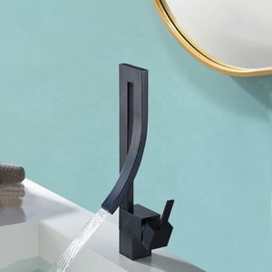 Cromo nero bagno Rubinetto del bacino gru rubinetto di acqua del bacino <span class=keywords><strong>miscelatore</strong></span> torneira rubinetto acqua di rubinetto in <span class=keywords><strong>ottone</strong></span> miscelatori - Product Image 1