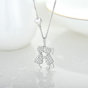 YILUN <span class=keywords><strong>Collana</strong></span> <span class=keywords><strong>con</strong></span> Ciondolo a Due Ragazze in Argento Sterling 925 Placcato Rodio, Gioiello Impermeabile per Amicizia e Sorellanza - Product Image 2