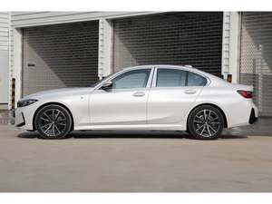 BMW <span class=keywords><strong>Serie</strong></span> <span class=keywords><strong>3</strong></span> <span class=keywords><strong>Berlina</strong></span> 320i 325i 330i Usato Garantito Cina Senza Incidenti Titolo Pulito Basso Chilometraggio 2025 2024 2023 2022 2021 - Product Image 4