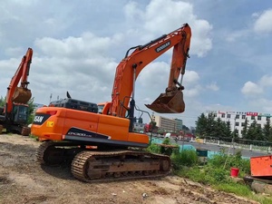รถขุดตีนตะขาบ Doosan DX300LC ปี 2022 มือสอง เครื่องยนต์ Cummins ปั๊มเกียร์ Kawasaki มอเตอร์ เกียร์ Eaton ชุดควบคุม PLC-Core อะไหล่หลัก 3m Enerpac - Product Image 2