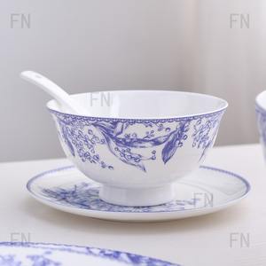 Vente chaude européen bleu à motifs 32 pièces ensemble de dîner en porcelaine mariage approprié assiette en céramique pour la maison et les restaurants - Product Image 3