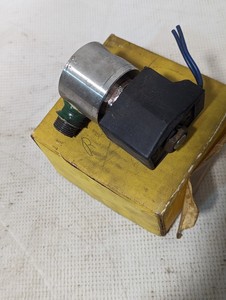 Vanne solénoïde, pneumatique, 100v-110v - Croyamment de type AB3X - Product Image 1