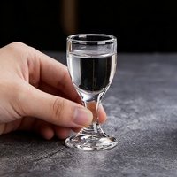 Verre à shot miniature de 10 ml avec logo personnalisé, sans plomb, de haute qualité, écologique, en verre transparent pour la dégustation de spiritueux et de liqueurs